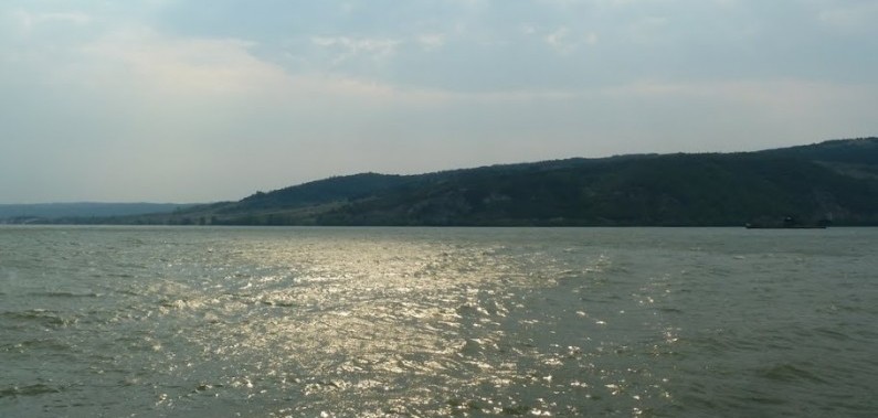 Dunărea la Baziaș