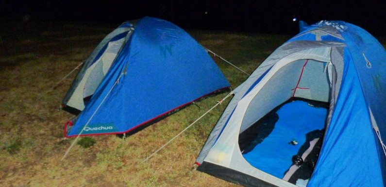 Camping ad-hoc la Cetate
