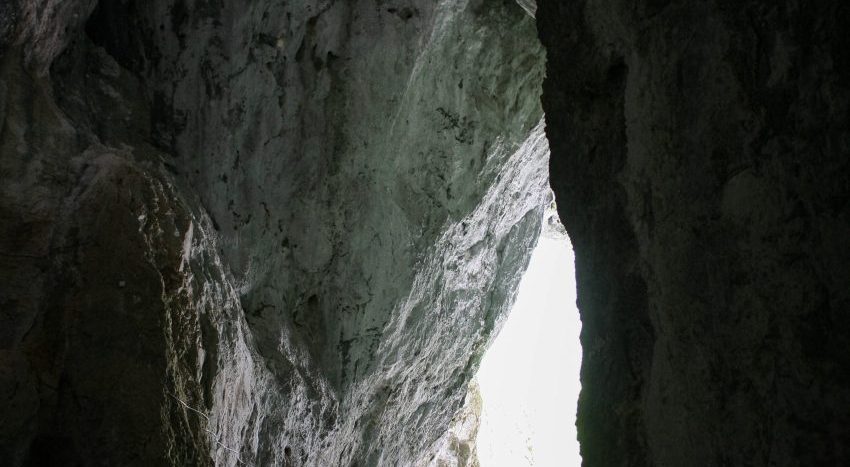 Peștera Poarta lui Ionele - Portal