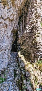 Parcursul demisubteran al văii