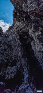 Săritoarea privită de jos în sus