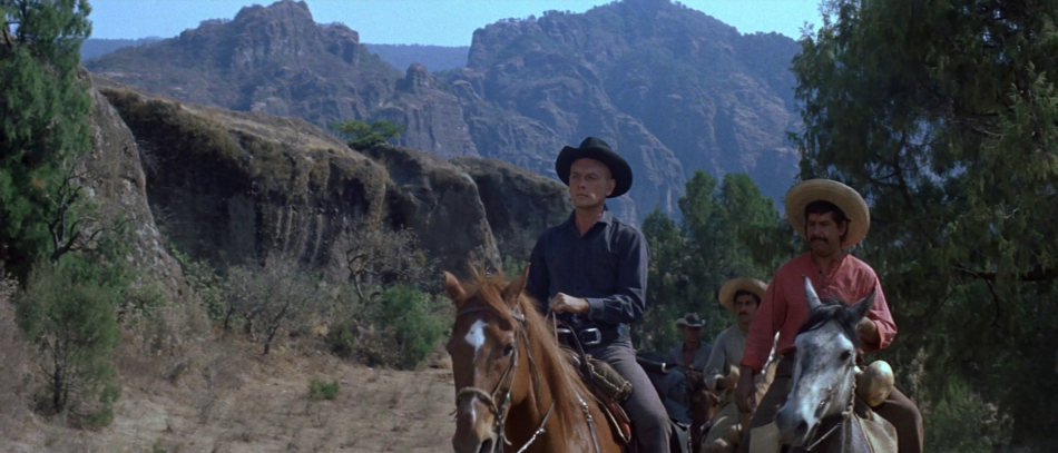 Peisajele adaugă la rezerva mitologică a filmului