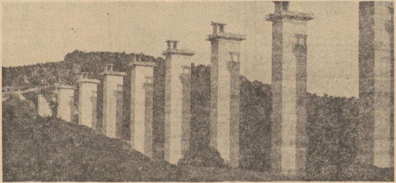 Viaductul Topolog - pile ridicate; suprastructura încă în lucru (România Liberă, aug. 1985).